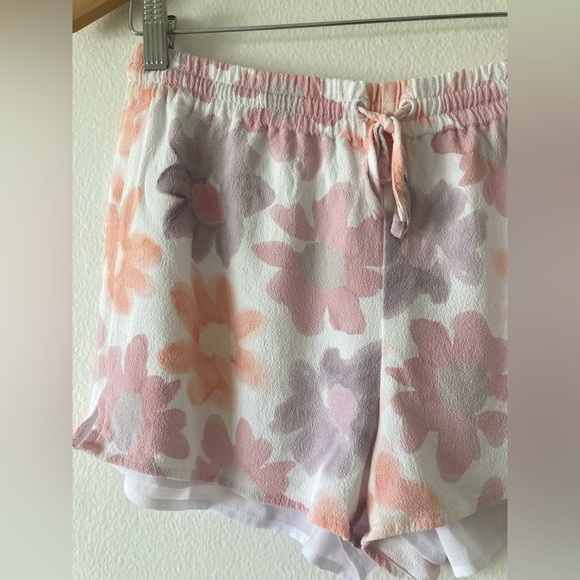 Aritzia | Sunday Best Malcolm Shorts Floral Watercolor Pebble Crepe Lined Size S - Picture 5 of 15